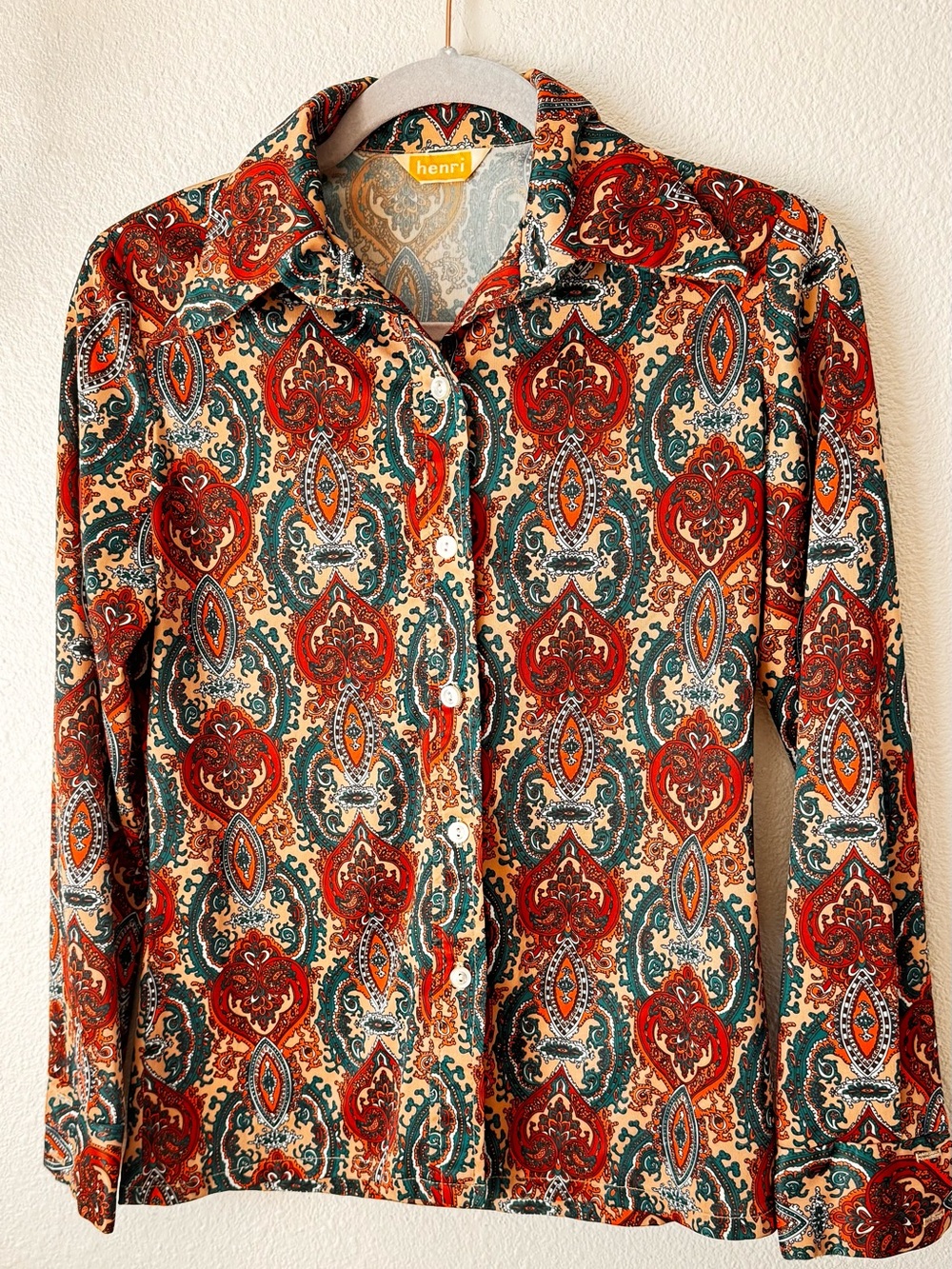 VTG! Henri baroque pattern long sleeve top.